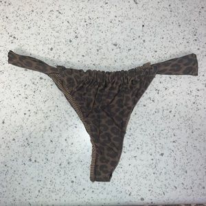 Acacia L Levi Bottom in Javan